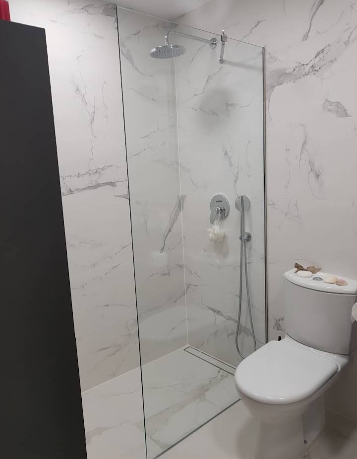 Mampara de baño
